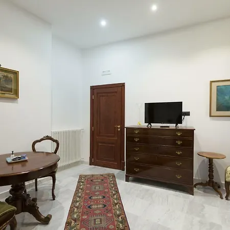 Palazzo Doria D'angri 4* نابولي