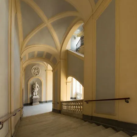 Palazzo Doria D'angri 4* Неаполь